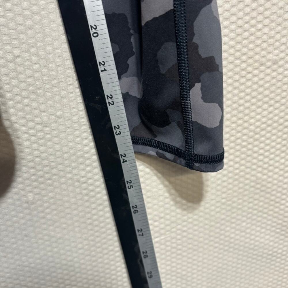 Athleta S Lightning Camo 7/8 SuperSonic Stash Pocket Activewear Legging - Picture 8 of 12